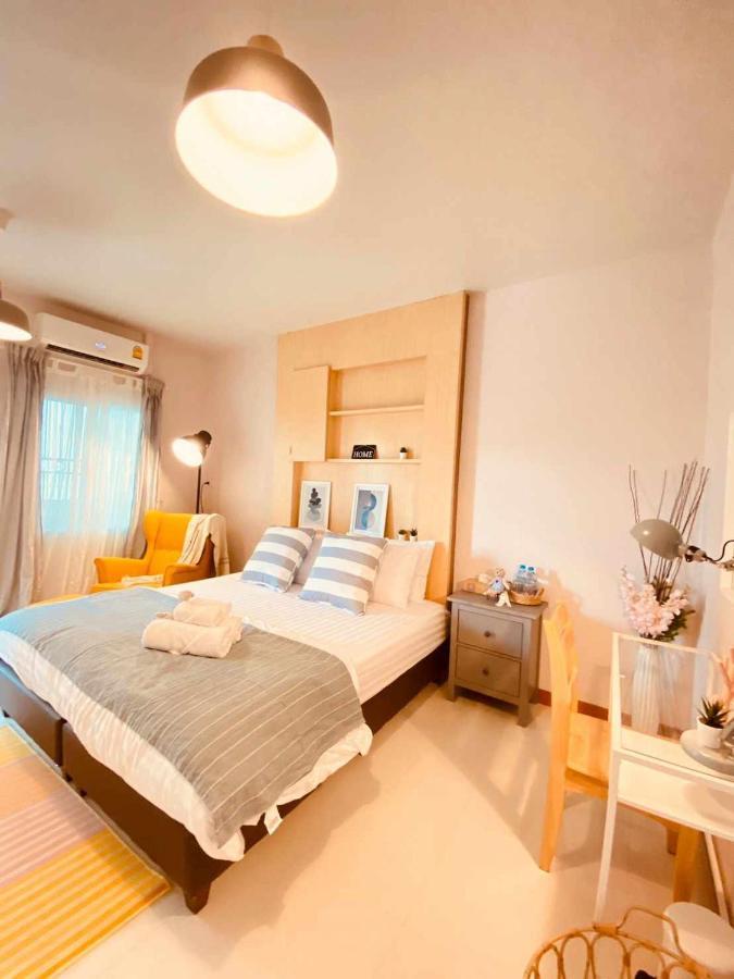 Por Poshtel Kanchanaburi Eksteriør billede