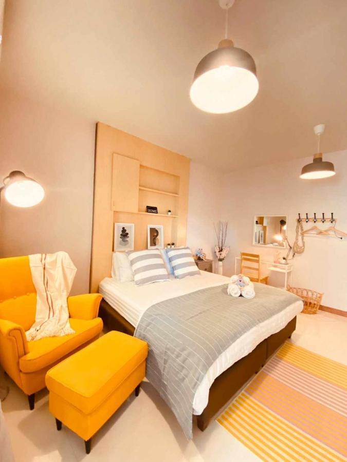 Por Poshtel Kanchanaburi Eksteriør billede