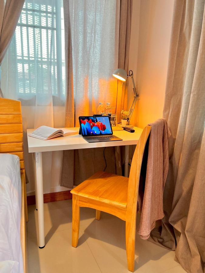 Por Poshtel Kanchanaburi Eksteriør billede