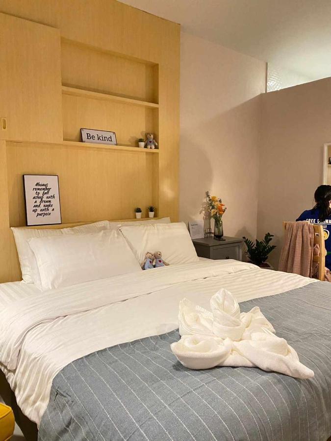 Por Poshtel Kanchanaburi Eksteriør billede