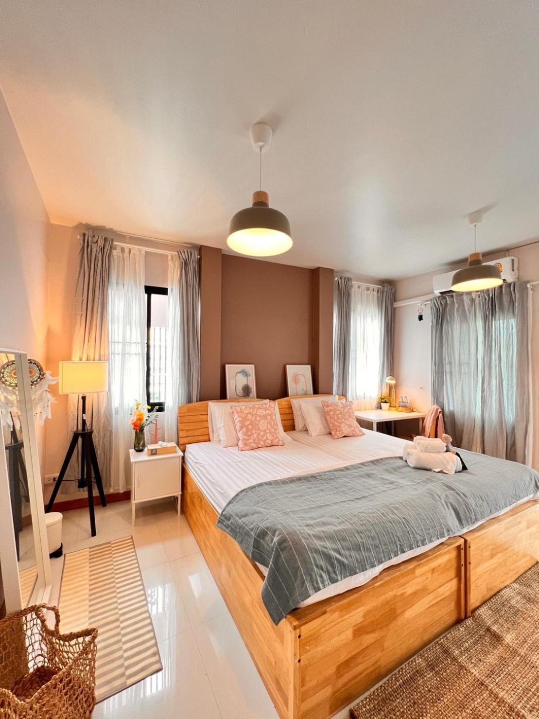 Por Poshtel Kanchanaburi Eksteriør billede